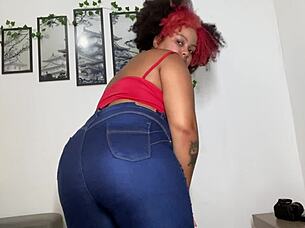 curvy bbw beauty farts dirty in tight blue jeans