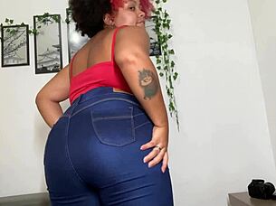 curvy bbw beauty farts dirty in tight blue jeans