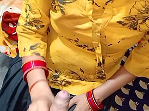 indian woman enjoys intense anal in house room