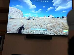 awlivv and bella blu fight over my cock 😏🔥