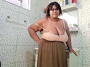 madrasta facial cumshot from horny guy 😍💦