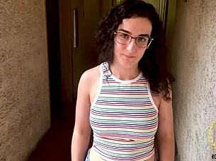 lyra lockhart gets major facial from rome nympho