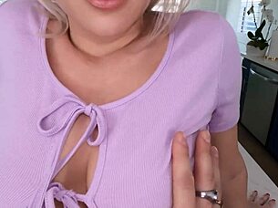 petite milf flaunts juicy ass curves seductively