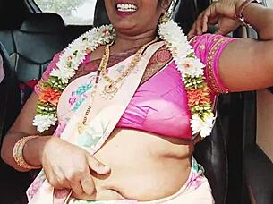 indian sexy saree babe heats up car romance with telugu dirty talk 😘🔥🚗