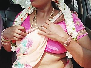 indian sexy saree babe heats up car romance with telugu dirty talk 😘🔥🚗