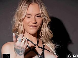 tiny blonde babes kenna james dylan moore scissor kiss double dildo pussy play