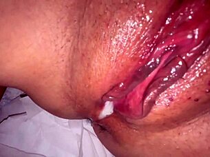 ohh todays creampie filld my wet shaved milf pussy deep