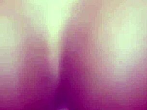 ai meu deus sentando nesse pauzão até o talo, olha quanto gozo ele soltou nessa sentada louca