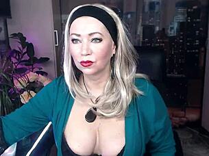 Shaved milf wife rides dildo cowgirl while screaming in juicy ecstasy