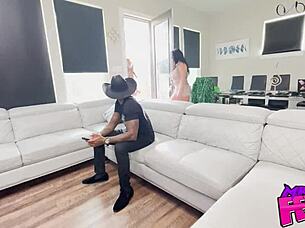 wet monster bbc fills booty in texas threesome ride