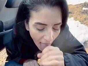 Speedyfucker's dick pumps the hottest creampie ever!