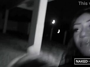 Ebony sluts deepthroat massive BBC on miami streets