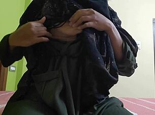 I'm A Horny Muslim Girl With Perfect Boobs