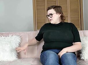 BBW Bimbo Emma Lilly Craves Hard Fuck