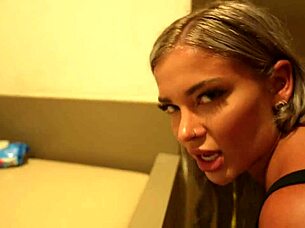 god i couldn't hold back fucking hayley davies in the mall bathroom after our date