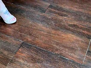 Check out this fat bbw shaking big ass teasing big cock foreplay