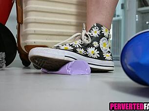 step sis wakes up to suck step bro's morning wood blowjob