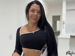 Hot Realtor Sucks Cock While Showing Apartment