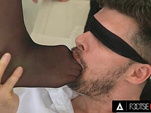 Latina goddess Mary Bambola's horny footjob buildup