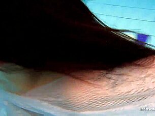 kristy hot babe with big boobs in pool 💦🏊‍♀️