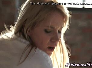 Glamorous Model's Pussy Jizzed After Passionate Cowgirl Ride