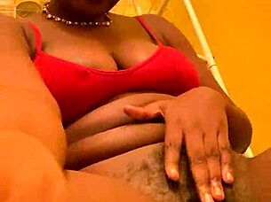 Sexy ebony babe shakes ass and pisses closeup