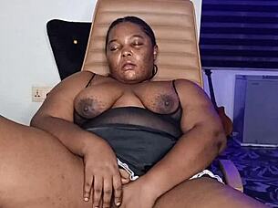 lonely housewife mara exotic squirts solo full video