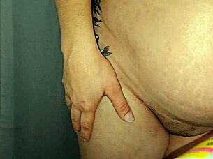 Pregnant widow's huge tits crave bareback cougar workout