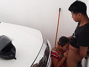 i luv givin delicious blowjobs to that rich huge cock mmm