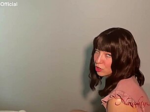 i share bed with sexy curvy babe every visit