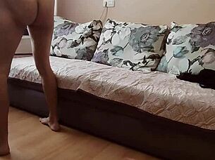 super sexy 36-year-old milf shows natural tits and pussy in hot amateur casting