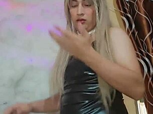 latex transsexual hottie crossdresses lesbian playtime 😏🔥