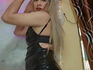 latex transsexual hottie crossdresses lesbian playtime 😏🔥