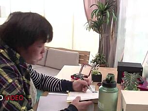 😈 nasty reika kashiwakura deepthroats intense jav cock!