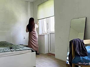 Busty Marlyn skips date for wet solo toy play 😈🔥