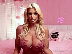 uhh big titted milf brittany andrews in pink... lookin so pretty masturbatin...