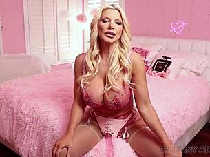 uhh big titted milf brittany andrews in pink... lookin so pretty masturbatin...
