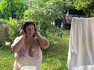 big tits bounce wildly in public outdoors