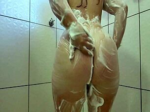 i love watching my stepmom film her steamy bath