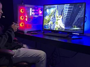 brazilian wife handjobs femdom competes in spider-man game spanish subs
