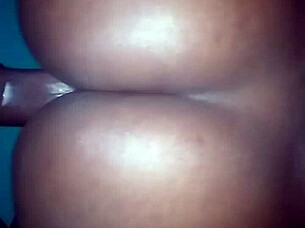 pose ton cul sur ma grosse queue dans ce truth or dare tordu