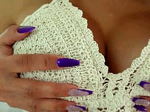 lady ana's shaved pussy gapes wide from double fisting piss orgasm