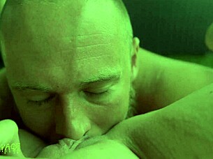 blue eyed pov girlfriend explodes from pussy licking