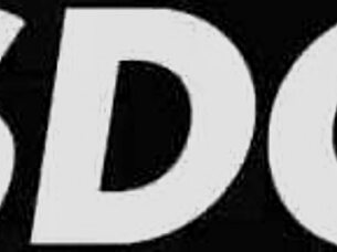 Mia endures anal pounding from huge cock to her absolute limit.