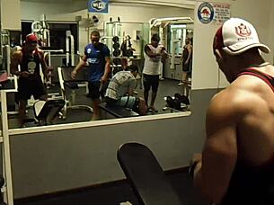 preparing fitness with athletic milf vibes 💪🔥