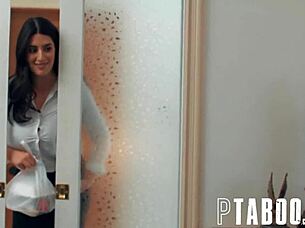 Cheating Hubby Shares Karla In Cum-Soaked Threesome!