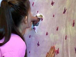 first homemade gloryhole blowjob thru walls! 😈🍆