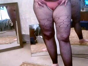 British Nigel Calls Dawnskye1962 For Dirty Phone Talk