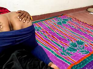 I seize chance to fuck friend's hot wife dirty Hindi style