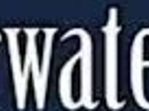 oh god, this shaved big tits brunette teases underwater!